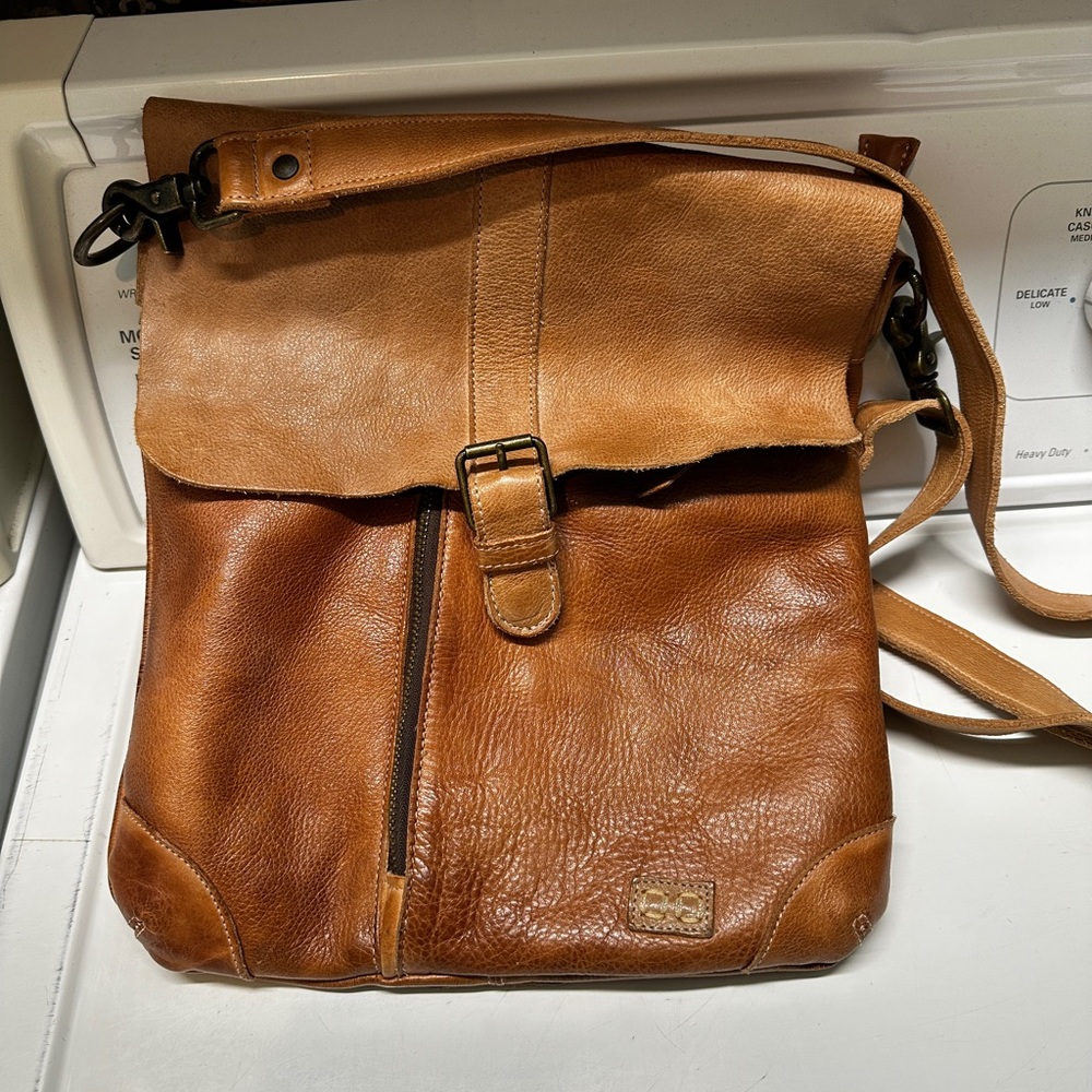 BED|STU Brown Leather Messenger Bag with Distressed Texture